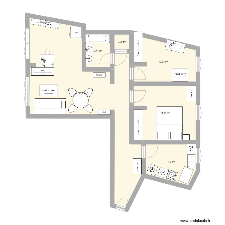 4CV. Plan de 6 pièces et 75 m2