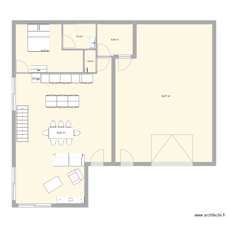 Batiment. Plan de 6 pièces et 153 m2