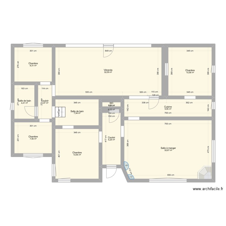 Dolembreux. Plan de 13 pièces et 140 m2