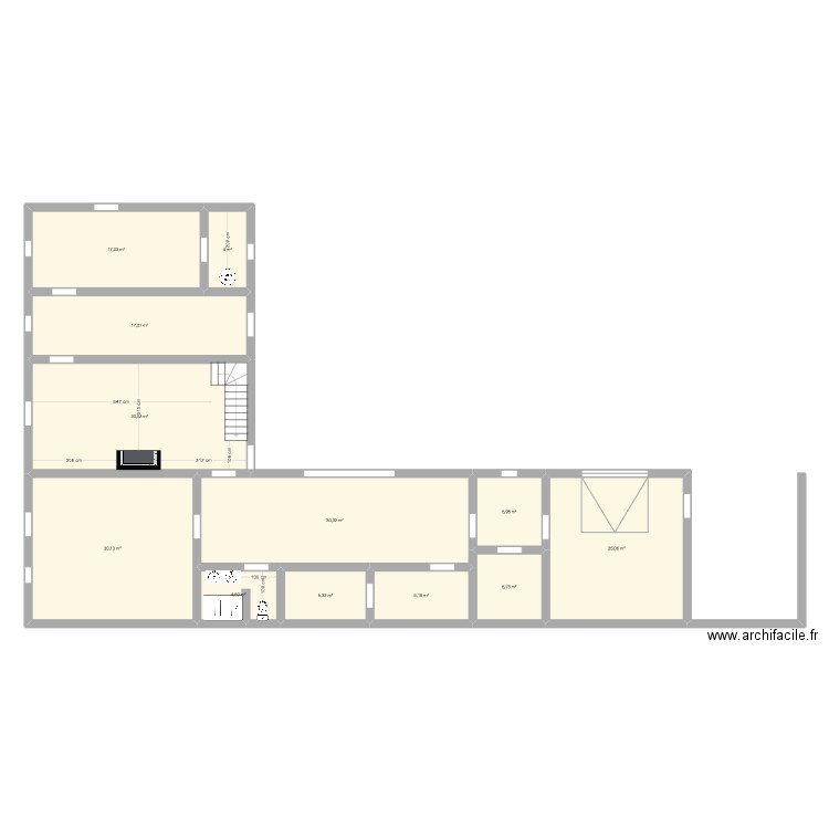 pomarede 2. Plan de 12 pièces et 181 m2