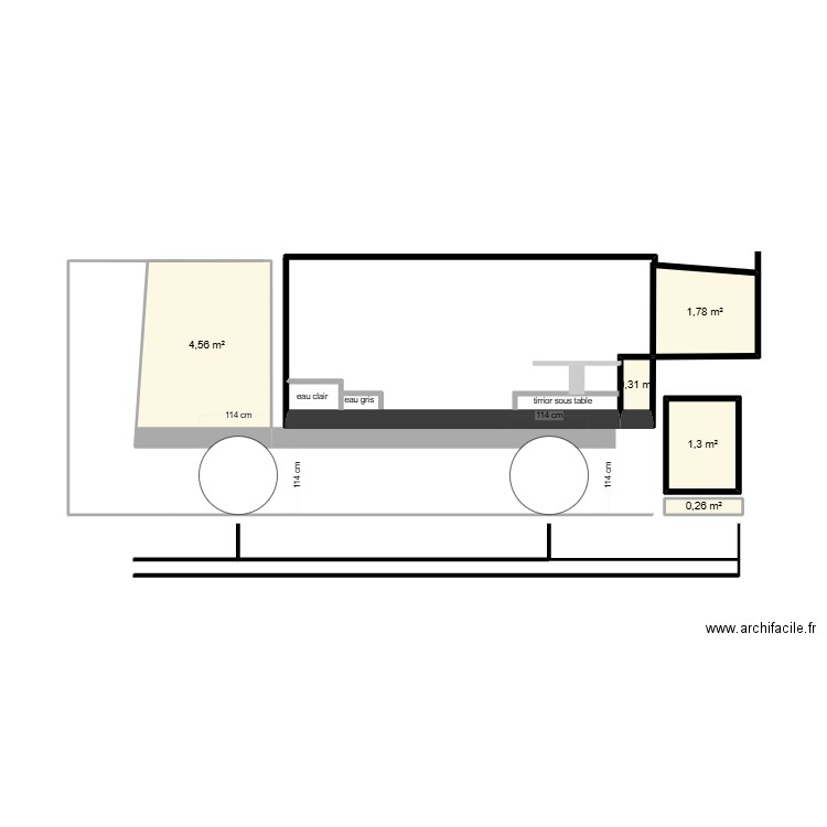 cellule 5400. Plan de 5 pièces et 8 m2