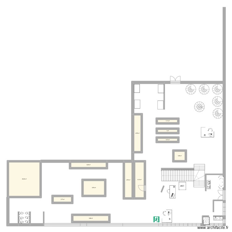 Plan de masse. Plan de 12 pièces et 55 m2