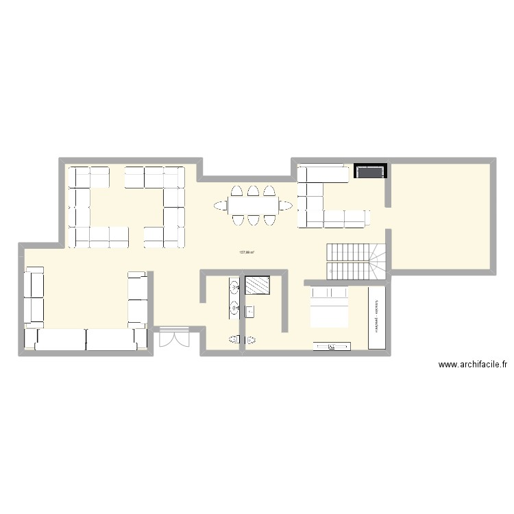 rdc. Plan de 1 pièce et 158 m2