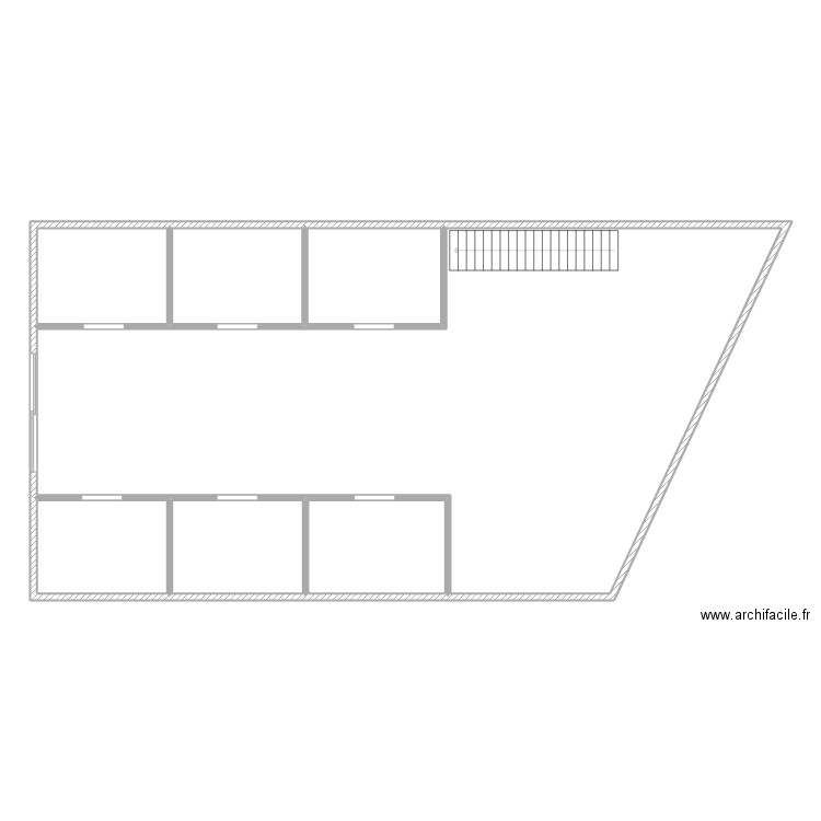 Brasserie. Plan de 7 pièces et 204 m2