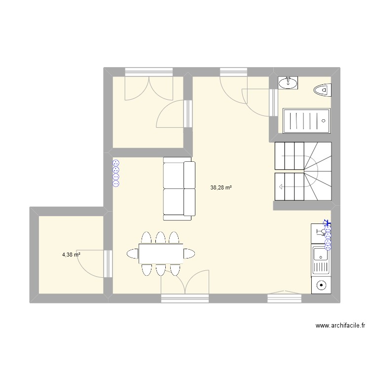 Maison RDC. Plan de 2 pièces et 43 m2