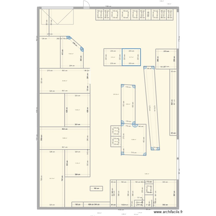 Soudage. Plan de 36 pièces et 512 m2