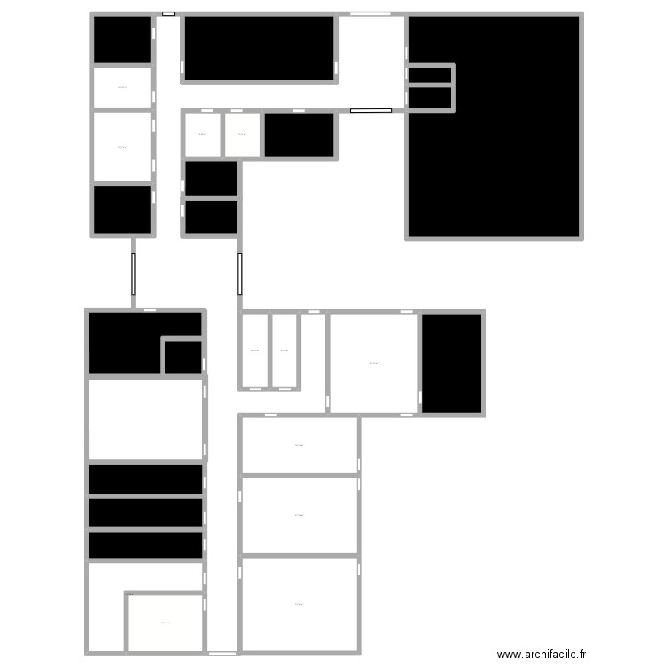 EBV. Plan de 27 pièces et 755 m2