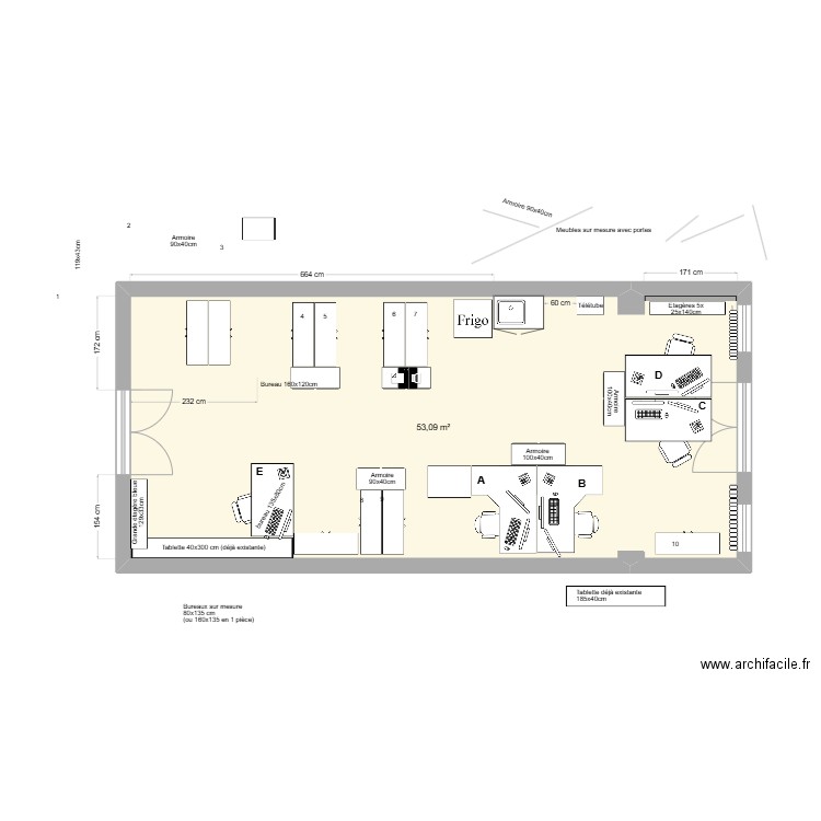 Bureau Implants XL plan B. Plan de 1 pièce et 53 m2