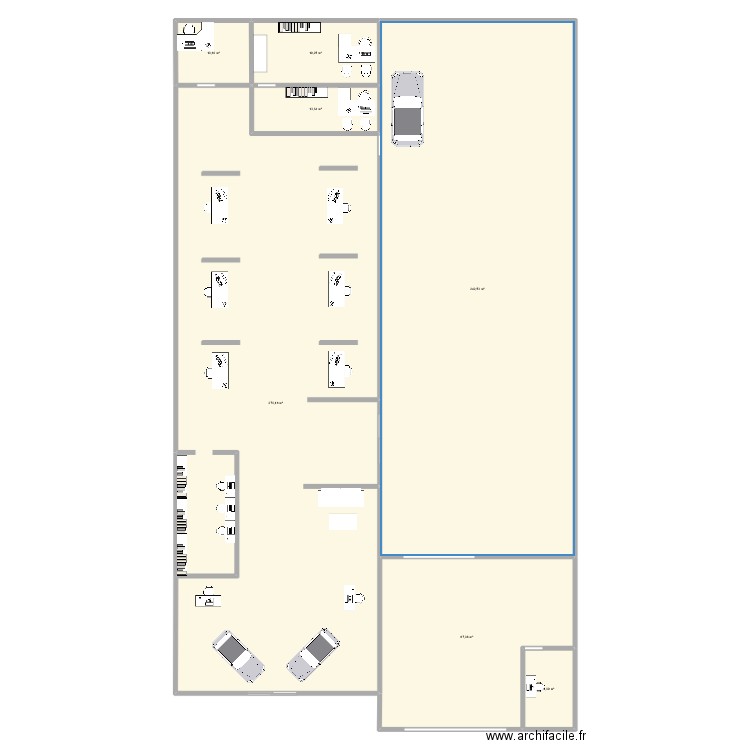 Mercedes como. Plan de 7 pièces et 631 m2