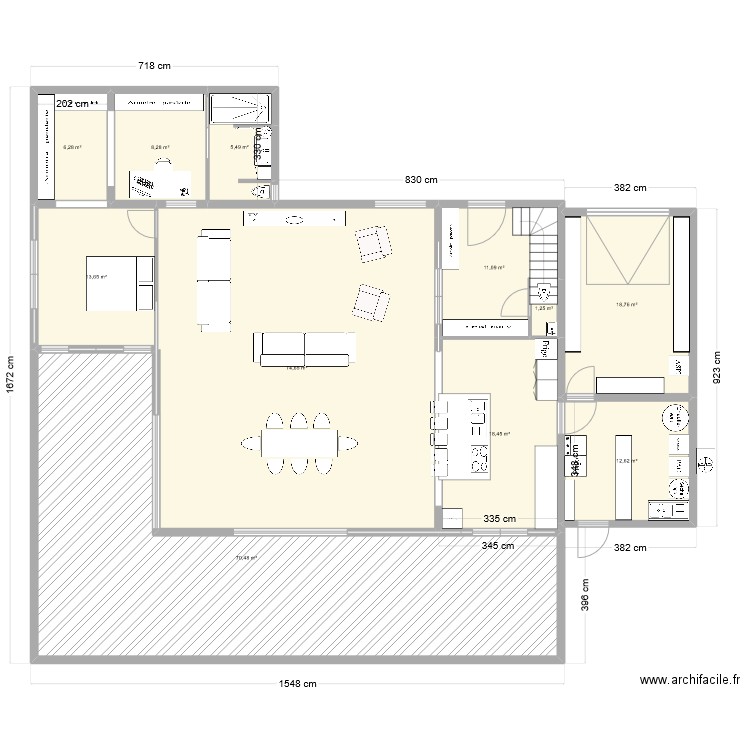 Projet Resty 4. Plan de 11 pièces et 241 m2