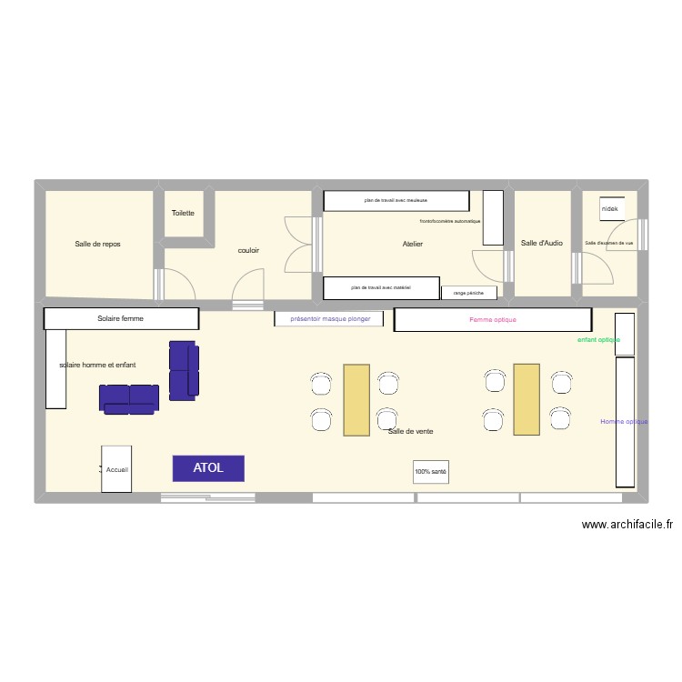 Salle de ventes . Plan de 7 pièces et 108 m2