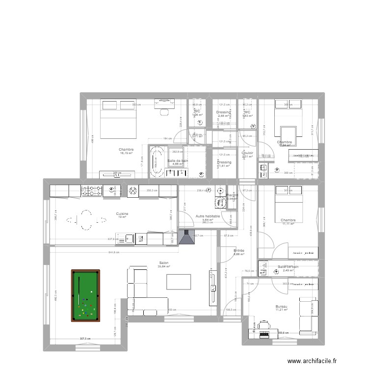 buanderie 2 portes. Plan de 17 pièces et 138 m2