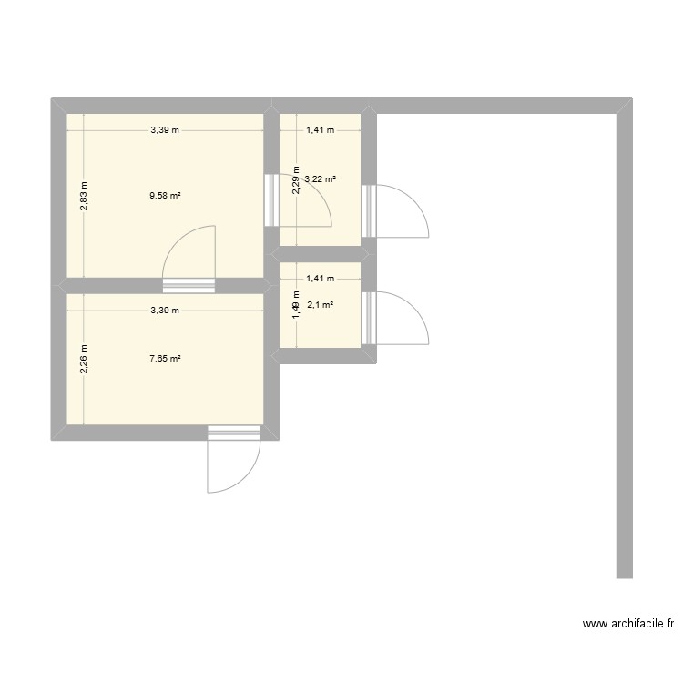 local transfo. Plan de 4 pièces et 23 m2