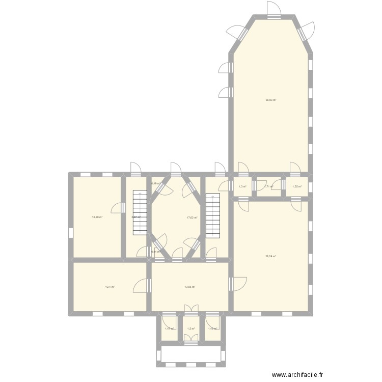 woolton. Plan de 15 pièces et 137 m2