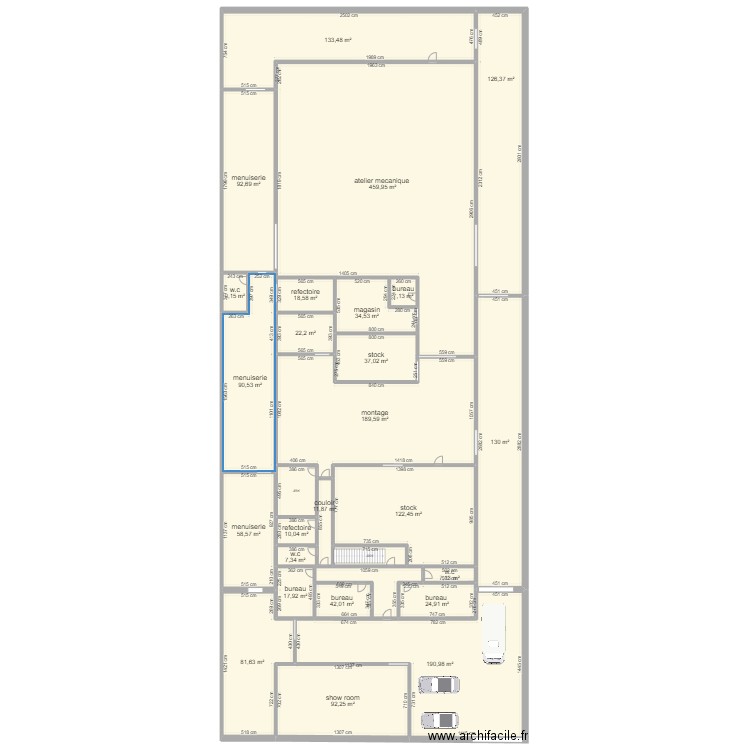 plan d'usine. Plan de 27 pièces et 2051 m2