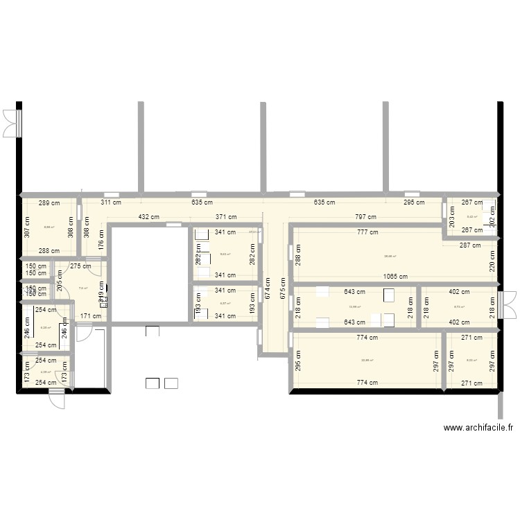 FROMA 2. Plan de 15 pièces et 171 m2