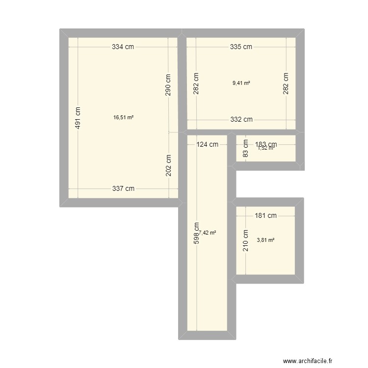 T2 Belarbi. Plan de 5 pièces et 39 m2