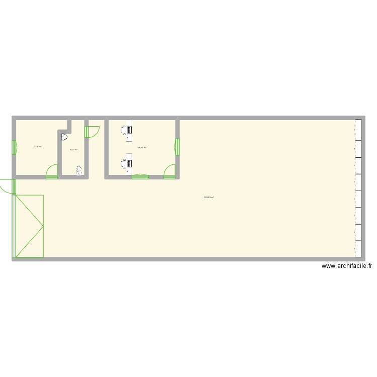 local. Plan de 4 pièces et 241 m2