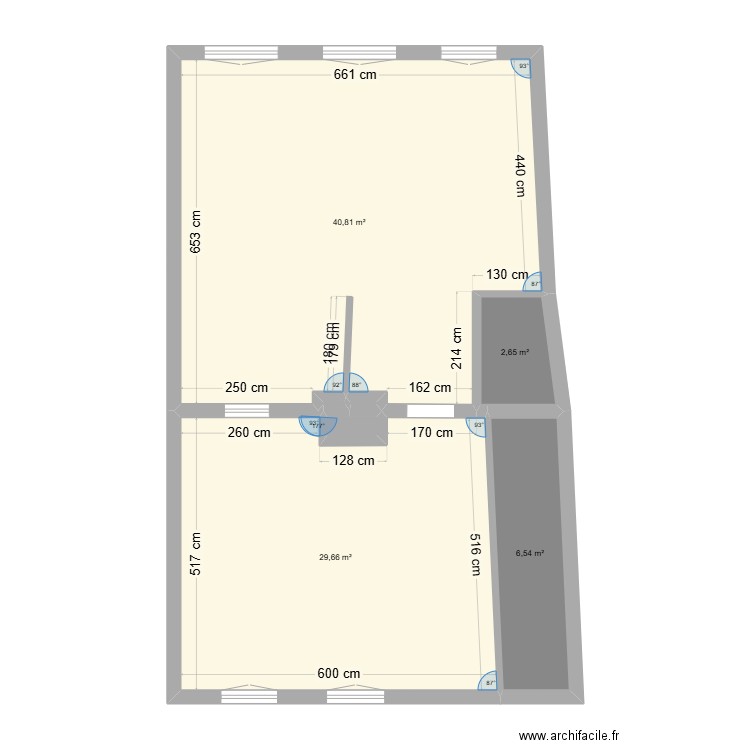 RP RDC V2. Plan de 7 pièces et 80 m2