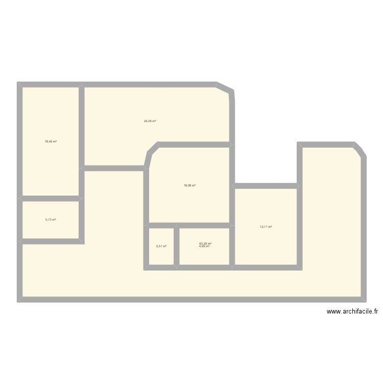 home. Plan de 8 pièces et 147 m2