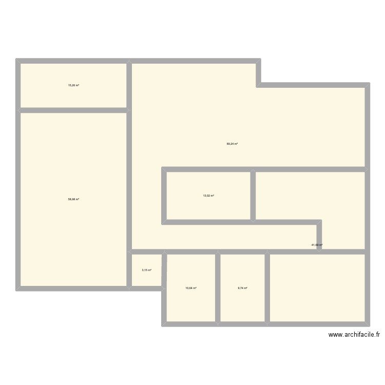 projet. Plan de 8 pièces et 242 m2