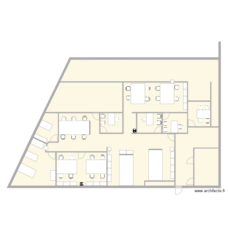 SD2.3.1. Plan de 13 pièces et 299 m2