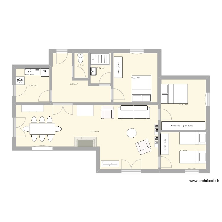 Maison. Plan de 8 pièces et 89 m2