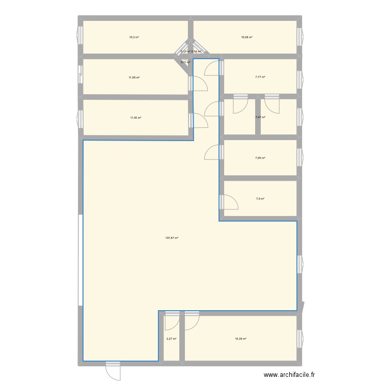 Maison. Plan de 14 pièces et 200 m2