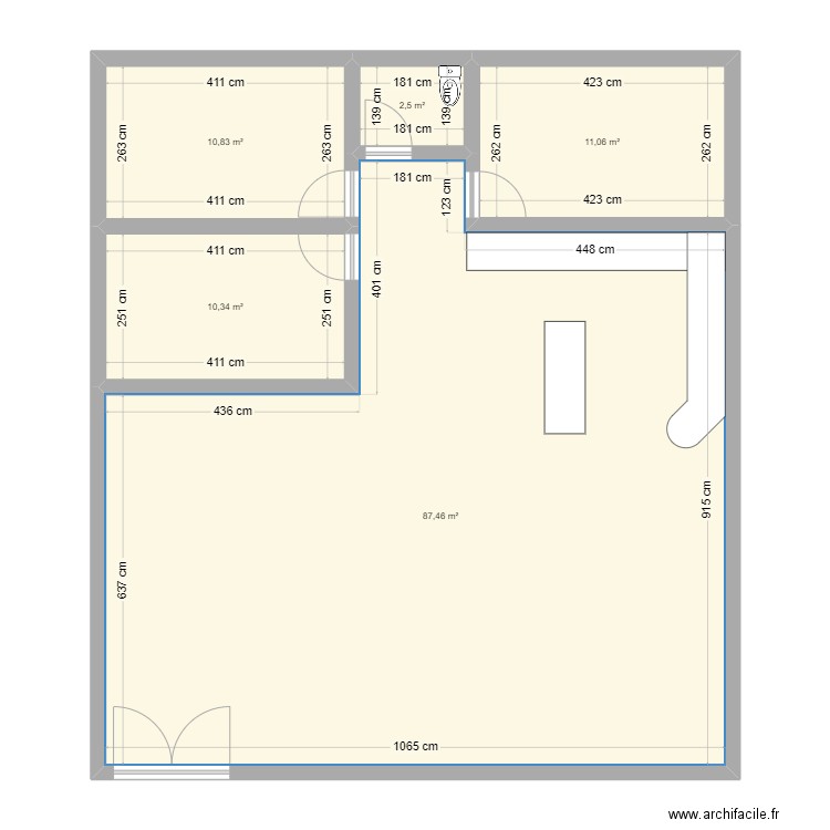 Maison. Plan de 5 pièces et 122 m2