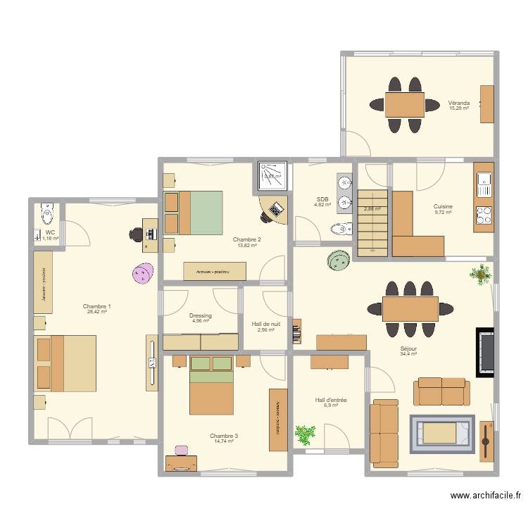 Village. Plan de 13 pièces et 141 m2