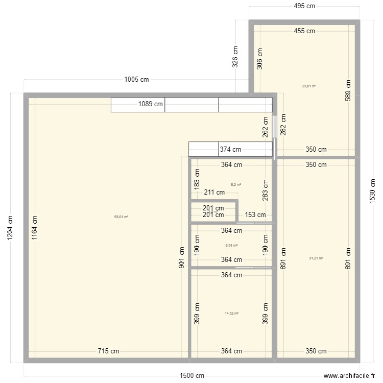 REZ DE CHAUSSE. Plan de 7 pièces et 179 m2