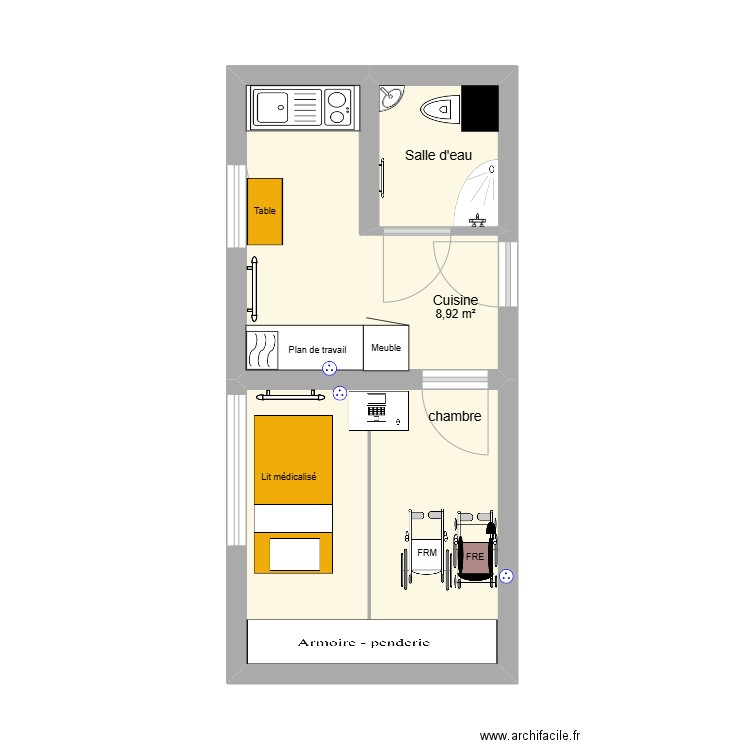 foyer. Plan de 3 pièces et 24 m2