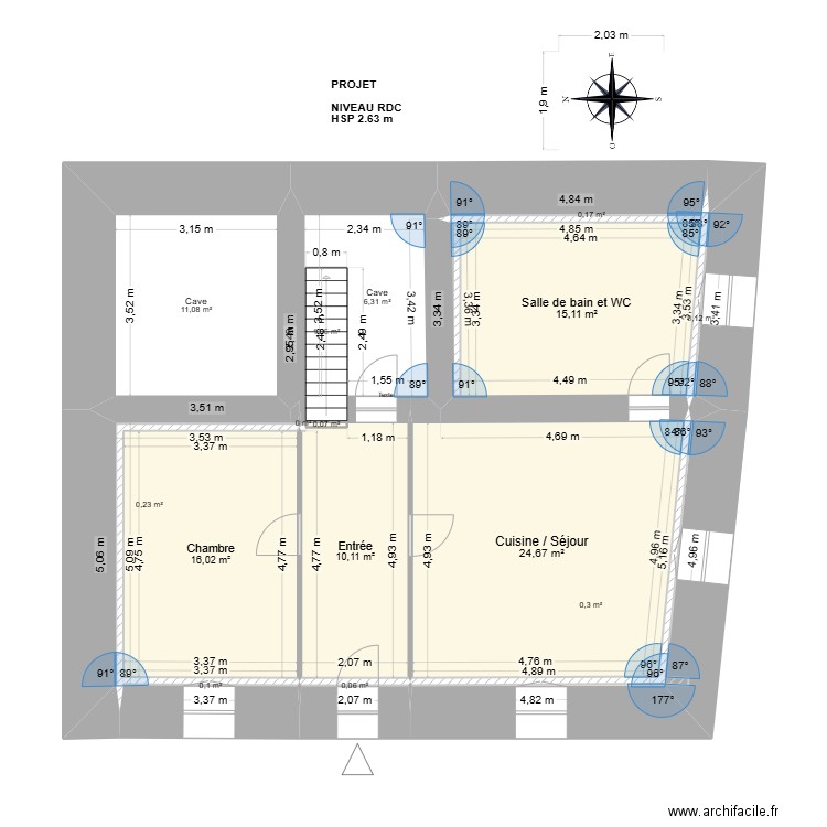 couturier. Plan de 35 pièces et 260 m2