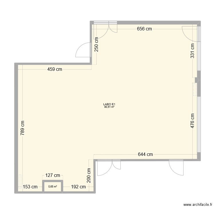 LABO E1 (1). Plan de 2 pièces et 91 m2