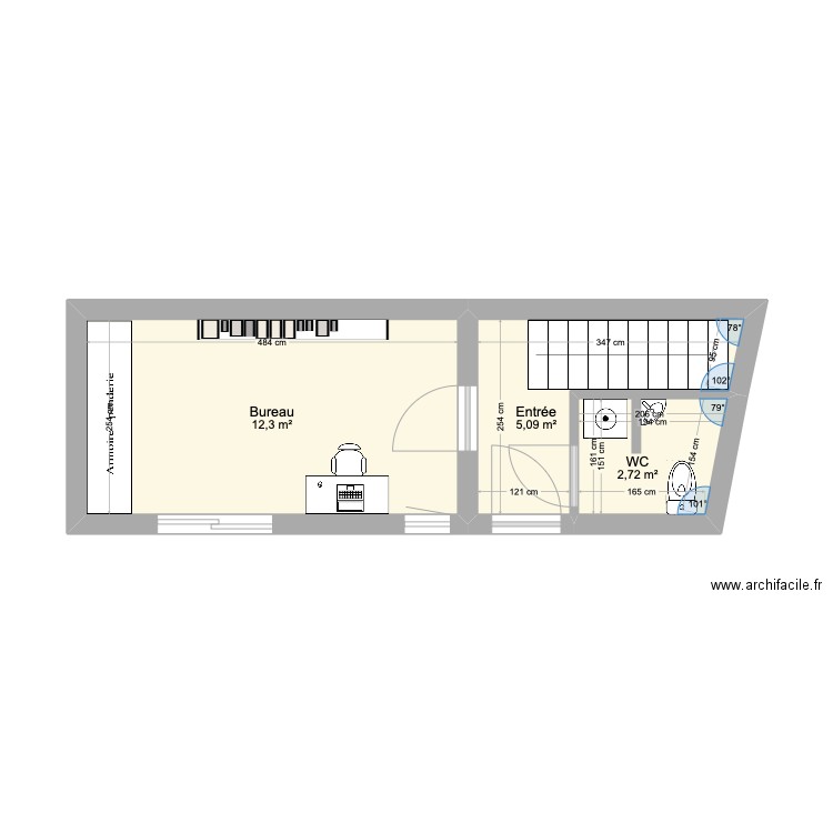 RDC. Plan de 3 pièces et 20 m2