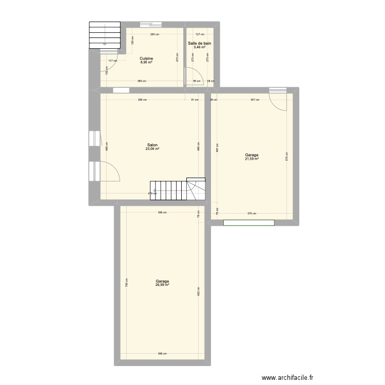 Plan de masse avant travaux. Plan de 5 pièces et 84 m2