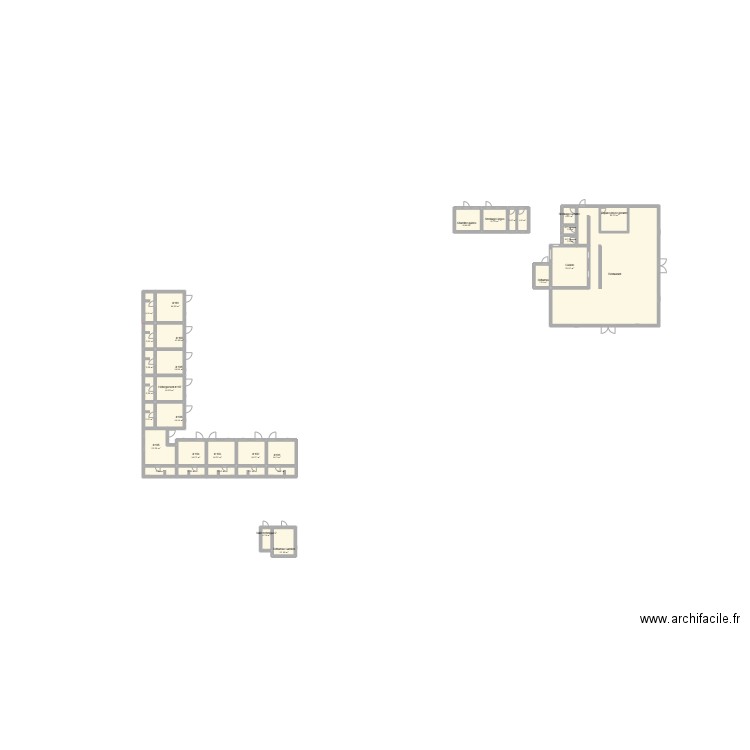 Plan de masse . Plan de 33 pièces et 501 m2