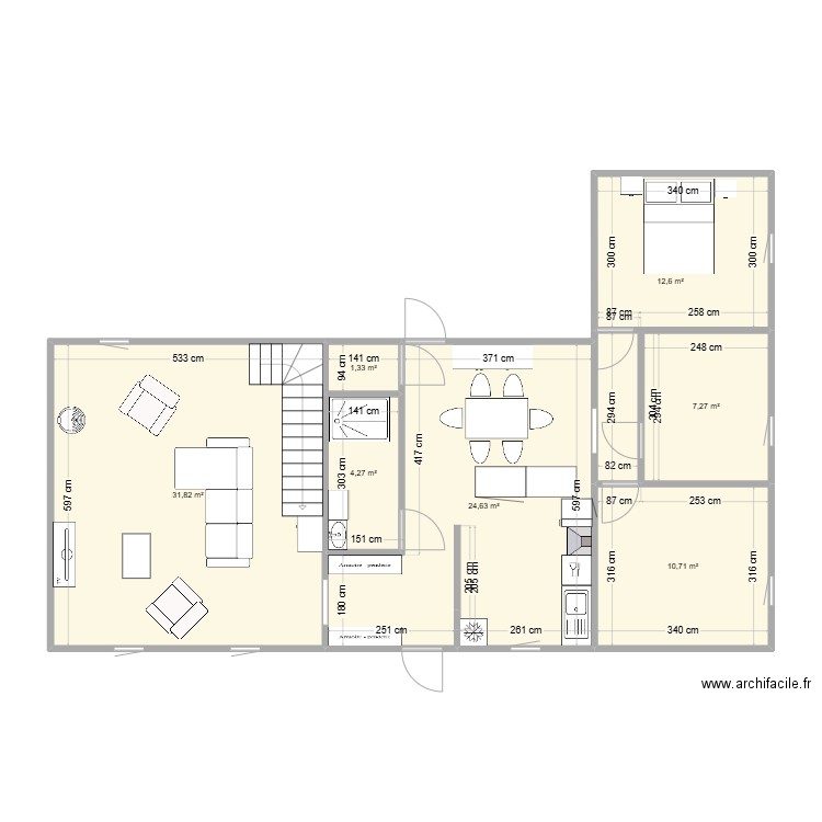 Maison. Plan de 4 pièces et 62 m2