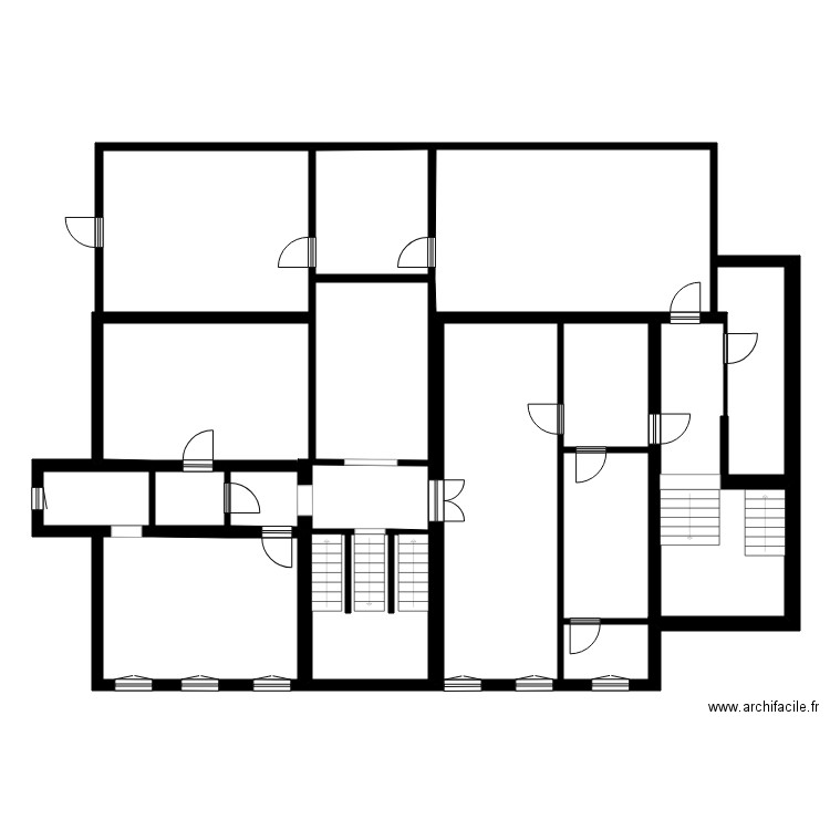 CMA. Plan de 46 pièces et 885 m2