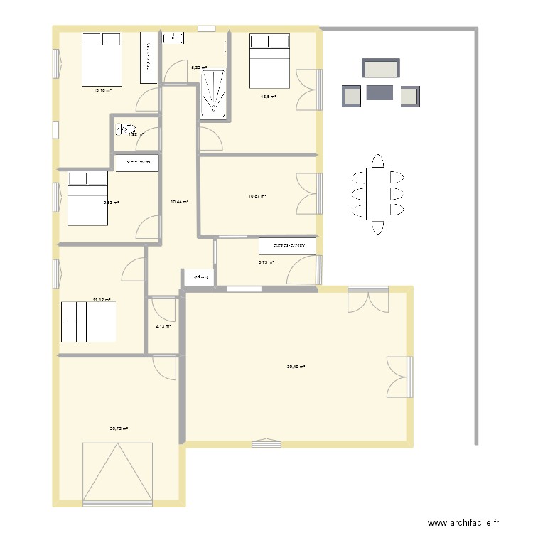 maison. Plan de 12 pièces et 144 m2