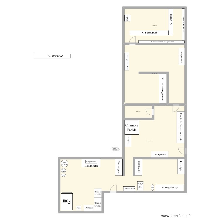 boutique. Plan de 4 pièces et 218 m2