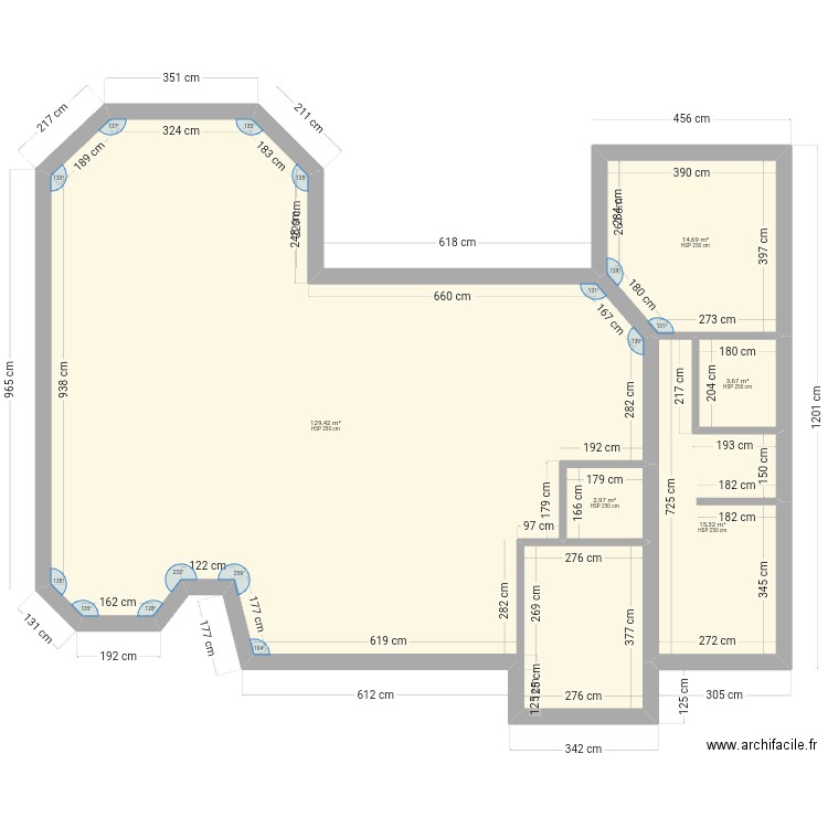 Magudas. Plan de 5 pièces et 166 m2