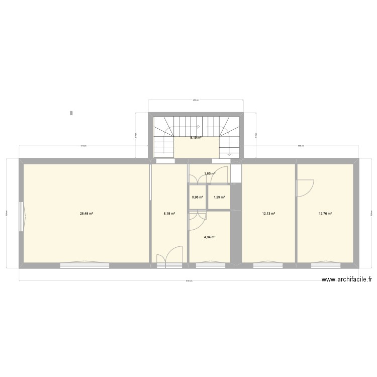 Corbeyre. Plan de 9 pièces et 79 m2