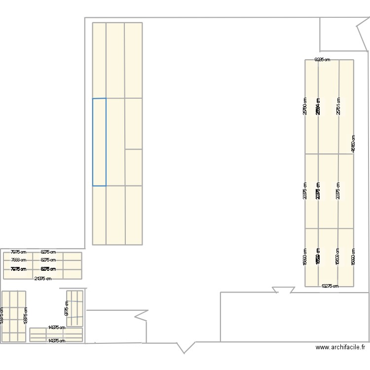 Magasin de stock de produit chimique. Plan de 28 pièces et 8859 m2