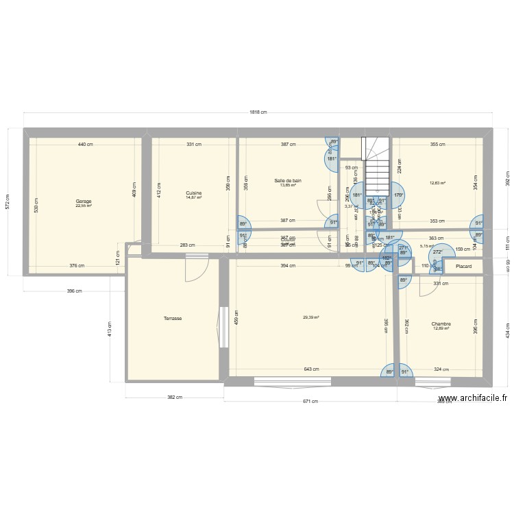 Comodat 2. Plan de 21 pièces et 238 m2