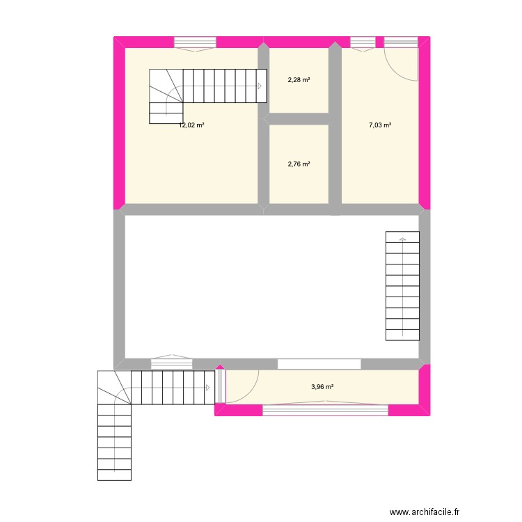 Aristide Briand étage. Plan de 5 pièces et 28 m2