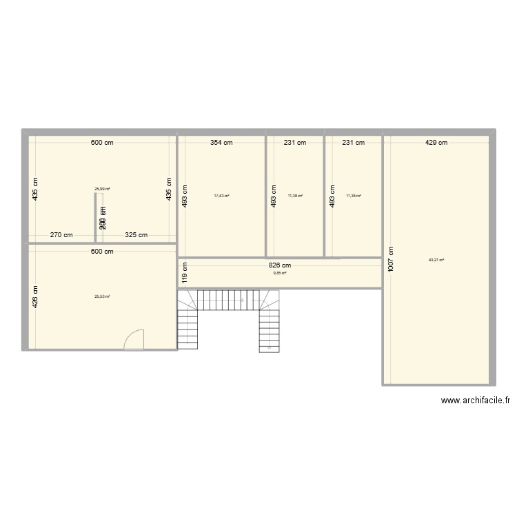 CAPB 33. Plan de 7 pièces et 145 m2