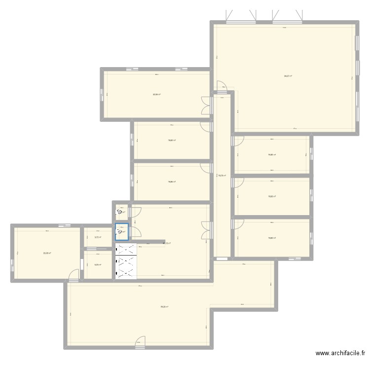 GQ FdM. Plan de 15 pièces et 393 m2