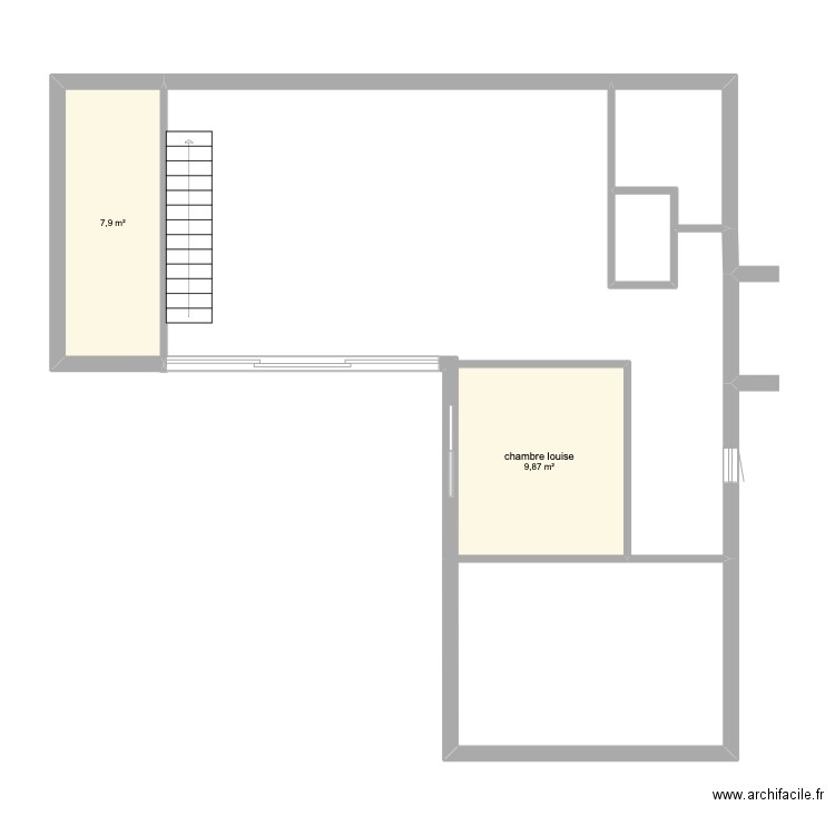 bas. Plan de 2 pièces et 18 m2