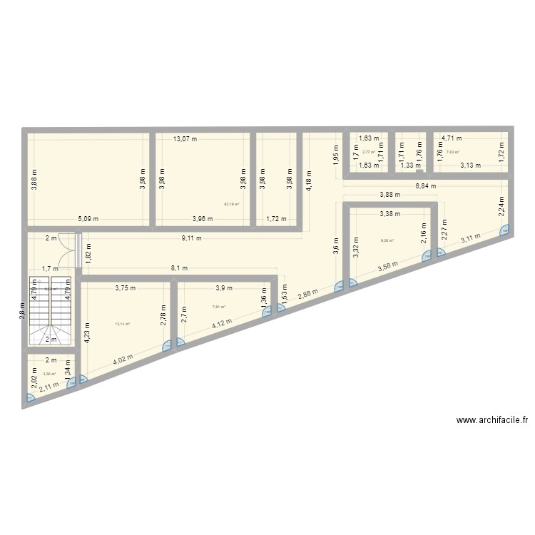 Anna. Plan de 8 pièces et 137 m2